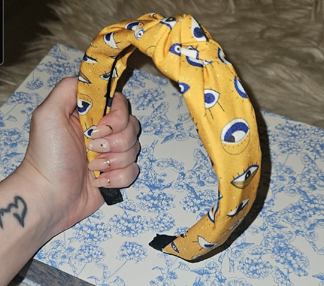 🧿 Evil Eye Headband – Golden Aura
