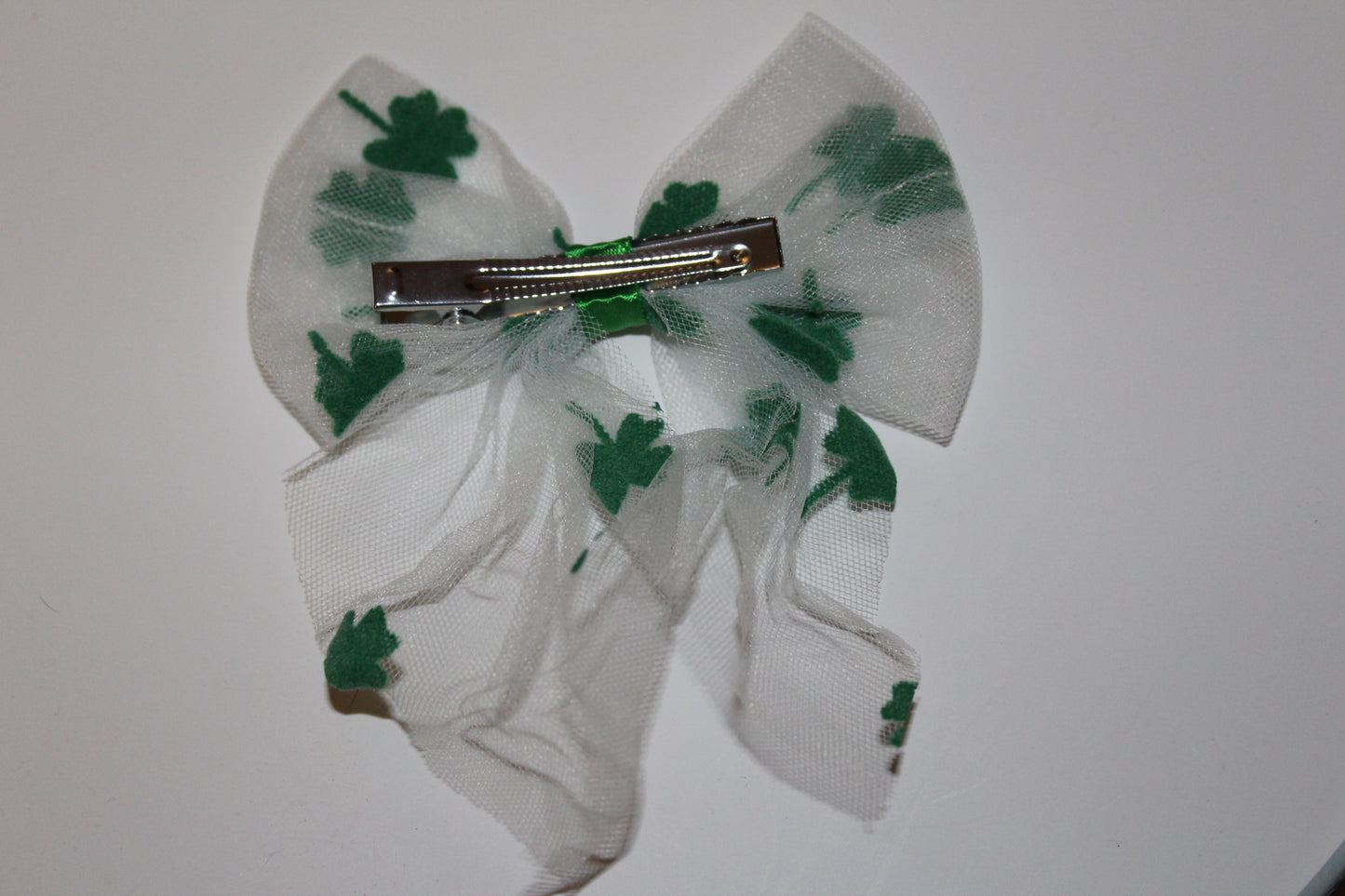 Lucky Veil Aura Bow