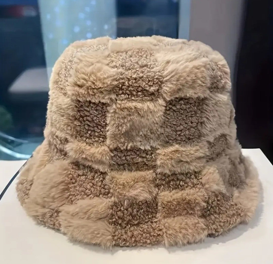 The Snug Aura Bucket Hat