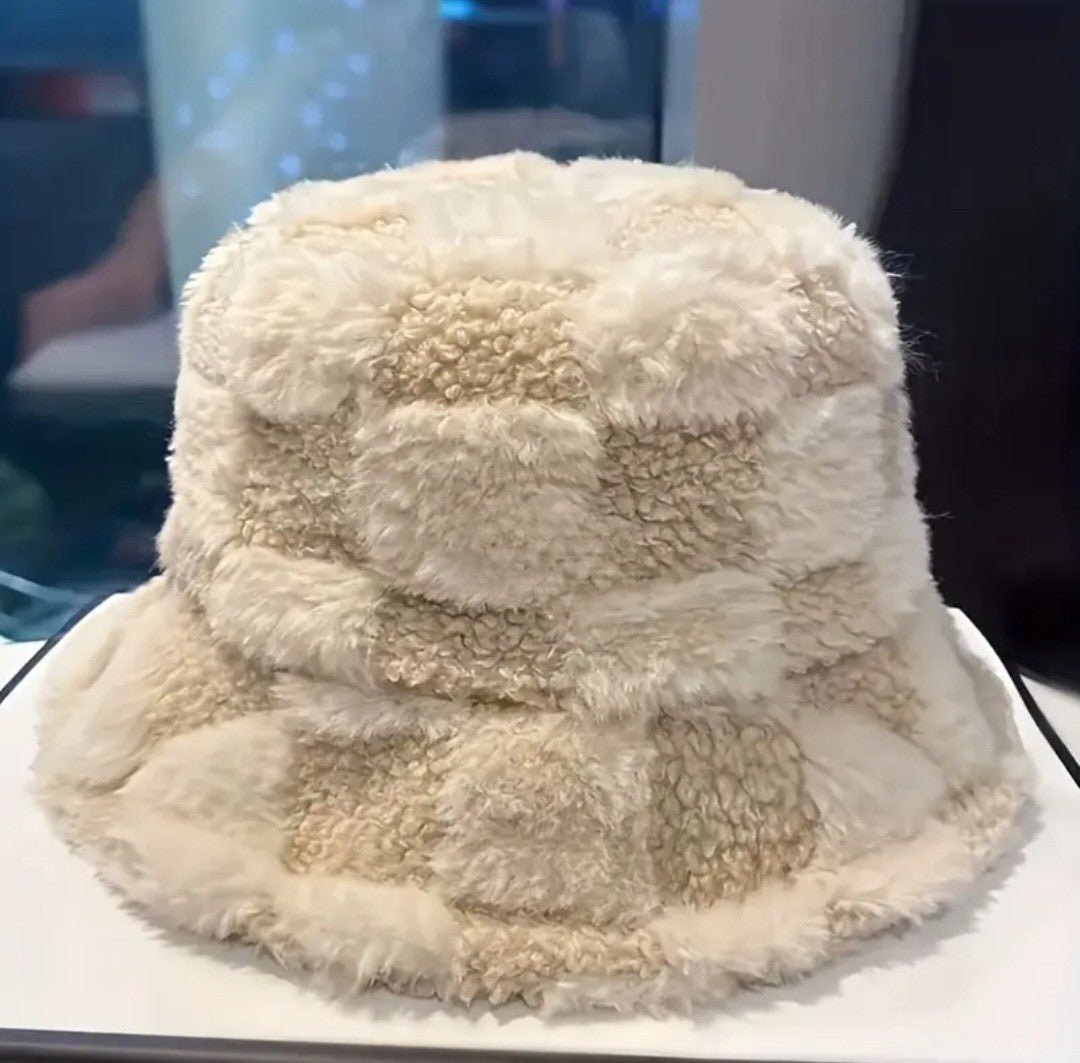 The Snug Aura Bucket Hat