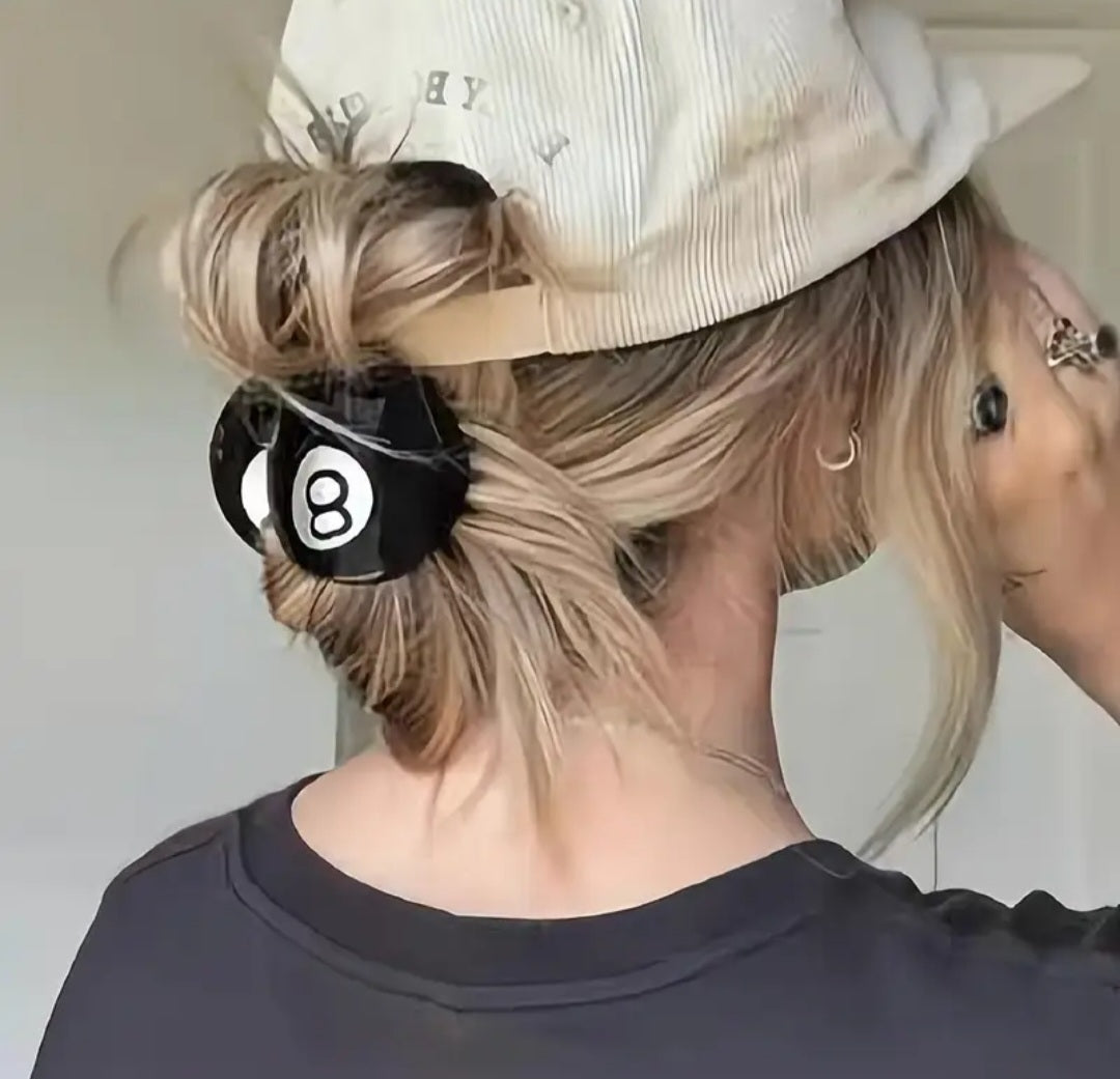 Lucky 8 Energy Hairclip