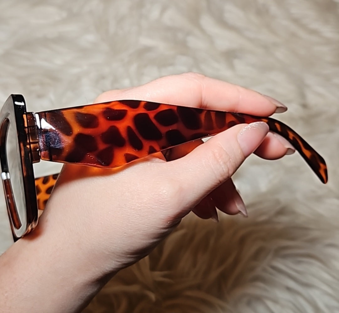 Tortoiseshell Cat Eye Sunnies