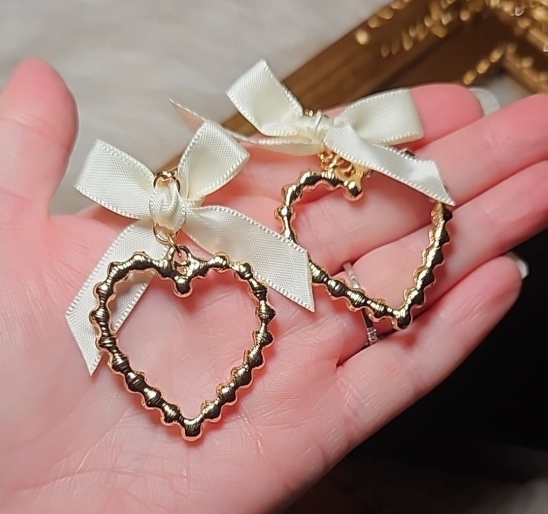 Sweetheart Promise Earrings