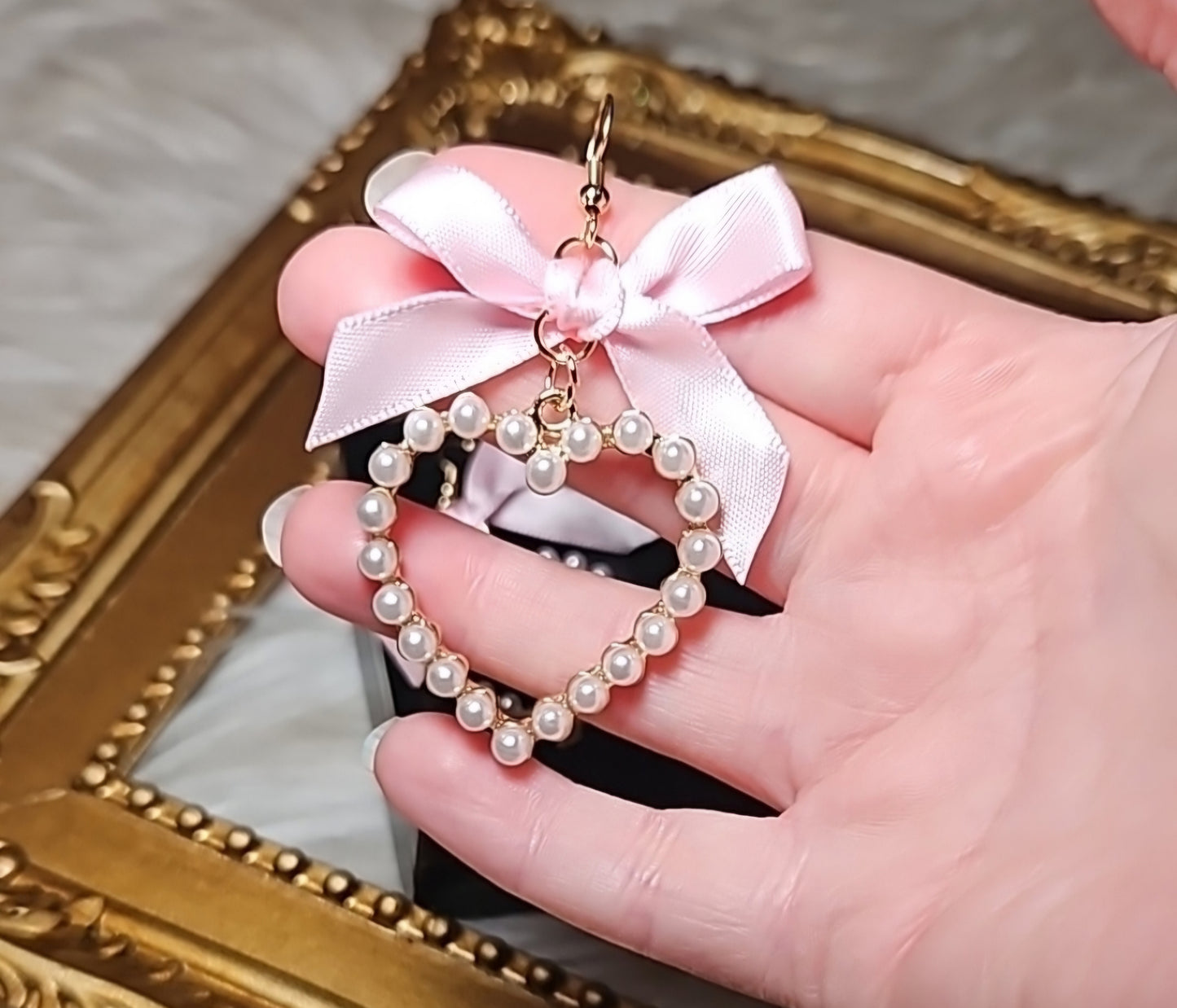 Sweetheart Promise Earrings