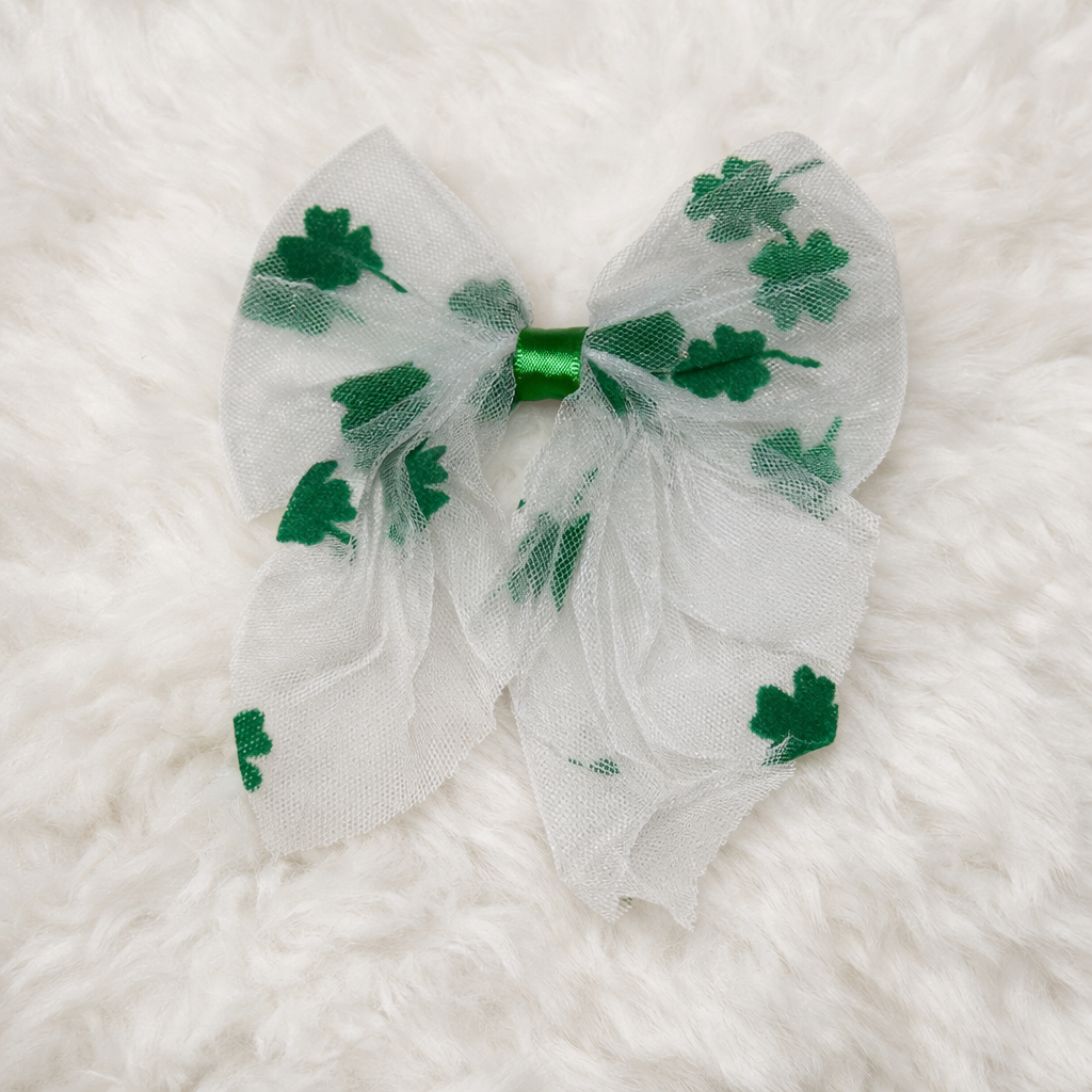 Lucky Veil Aura Bow