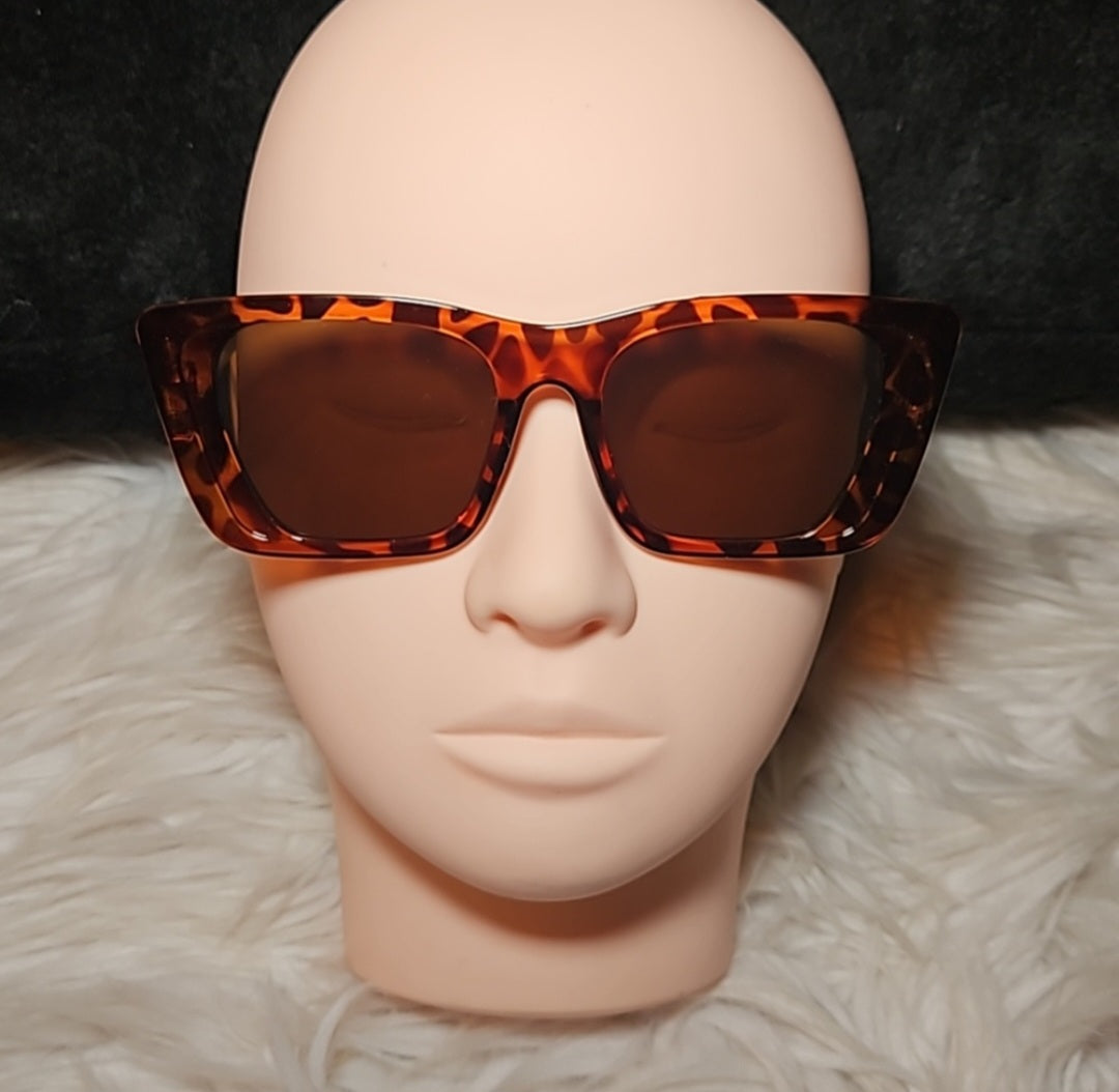Tortoiseshell Cat Eye Sunnies